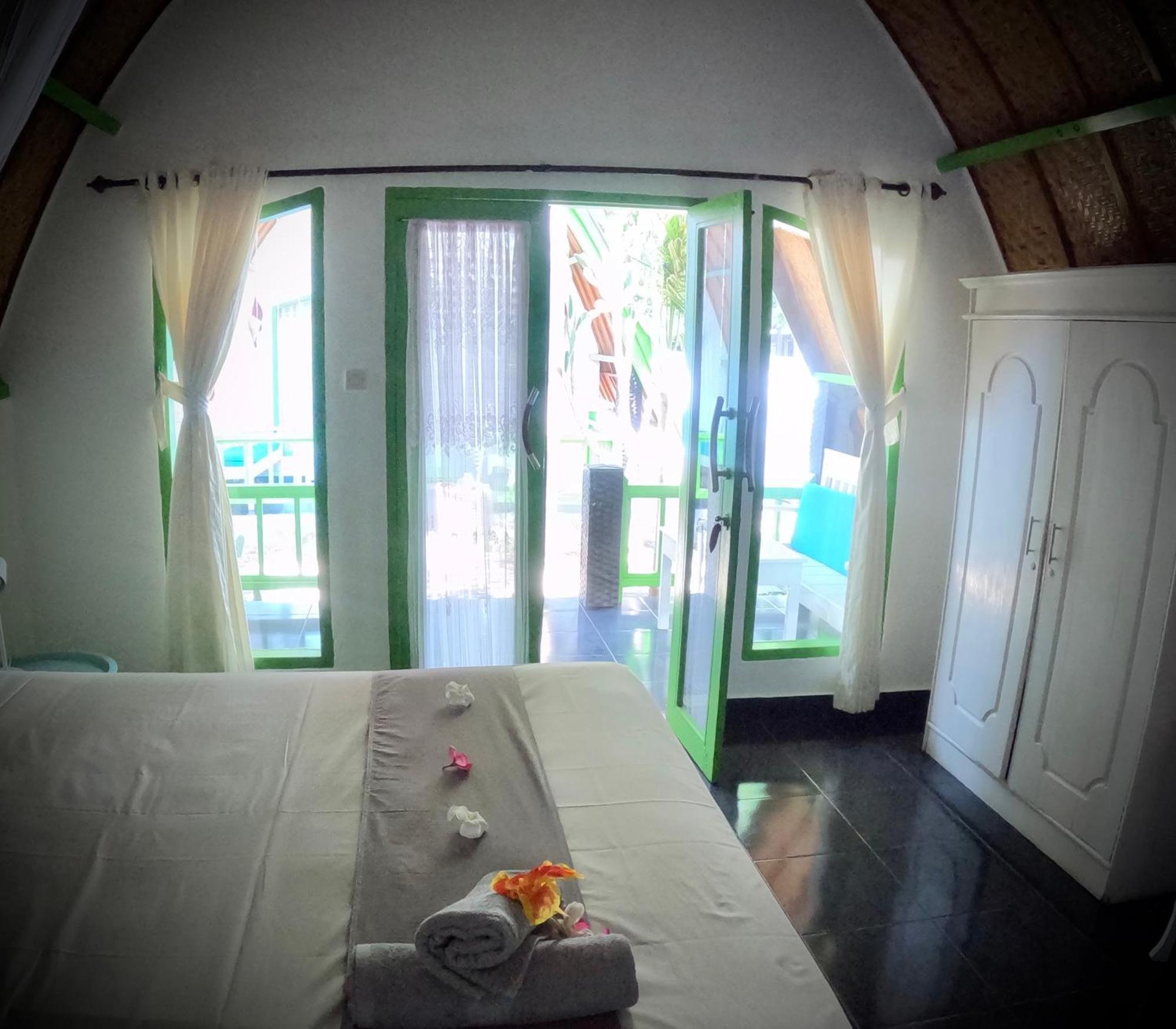 Kaktus Bungalow 1 Гили Еър Екстериор снимка
